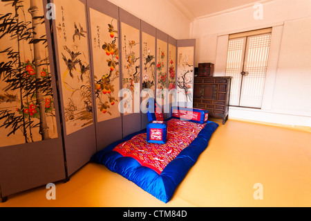 Traditional korean furniture hi-res stock photography and images