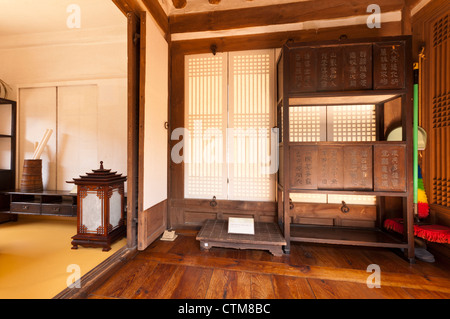 Typical interior of traditional Korean noble man's house, Namsangol Hanok Village, Seoul, Korea Stock Photo