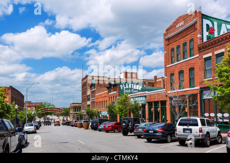 Historic buildings on Walnut Street near City Market in the River Market district, Kansas City, Missouri, USA Stock Photo