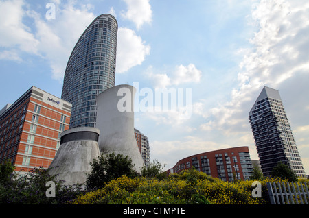 Ontario Tower residential building in New Providence Wharf - Isle of Dogs, London - England Stock Photo
