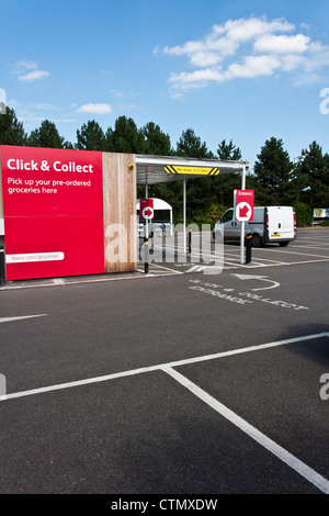 Tesco supermarket Click & Collect. Stock Photo