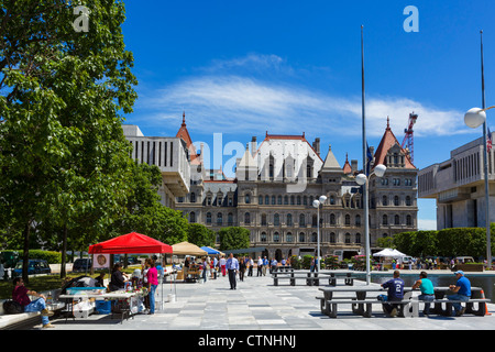 Market in front of the State Capitol in the Nelson A Rockefeller Empire State Plaza, Albany, New York State, USA Stock Photo