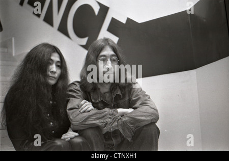 003654 - John Lennon and Yoko Ono in Cambridge on 2nd March 1969 Stock Photo