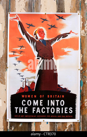 WW2 Poster recruiting women into the factories for war work Stock Photo