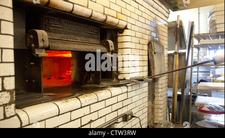 Frank Pepe pizzeria napoletana in New Haven CT Stock Photo