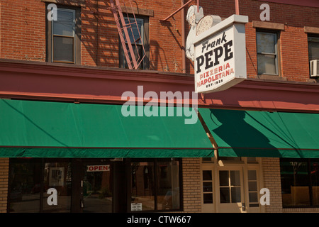 Frank Pepe pizzeria Napoletana in New Haven CT Stock Photo