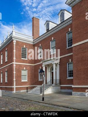 Library Hall founded by Ben Franklin in 1731. First library in the United States. Philadelphia, Pennsylvania, USA Stock Photo