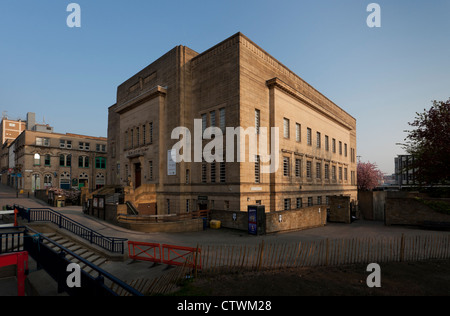 Huddersfield Library and Art Gallery, opened in 1940. Stock Photo