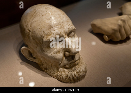 Plaster life mask of Abraham Lincoln - USA