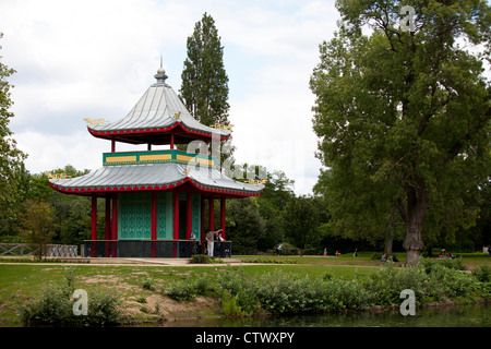 Chinese Pagoda, Victoria Park, East London, England, UK. Stock Photo