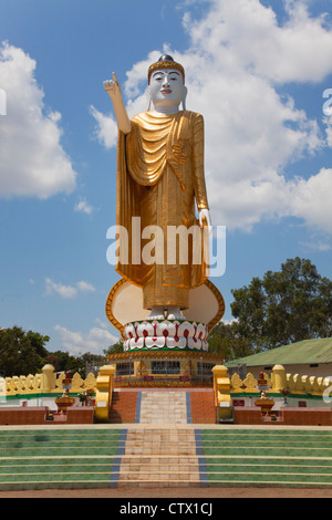 YAT THAW MU is a large standing BUDDHA STATUE overlooking KENGTUNG also known as KYAINGTONG - MYANMAR Stock Photo