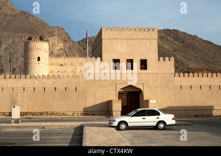 Fort Bayt al Ridaydha, Birkat al Mawz near Nizwa, Sultanate of Oman Stock Photo