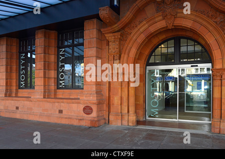 Oriel Mostyn Gallery, Llandudno Stock Photo - Alamy