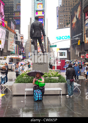 George M Cohan statue in Times Square Stock Photo