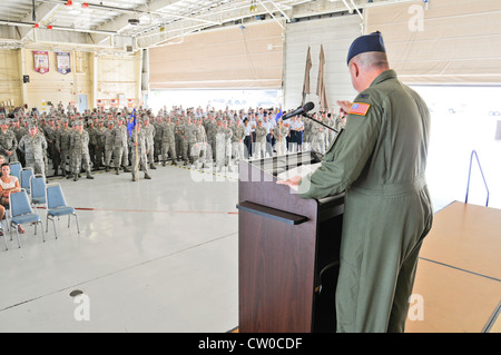 Colonel William Robertson addresses the wing at a Commanders Call ceremony at the 182d Airlift Wing, Peoria, Illlinois on August 4, 2012. Stock Photo