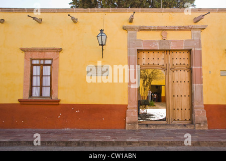 Museo casa de hidalgo hi-res stock photography and images - Alamy