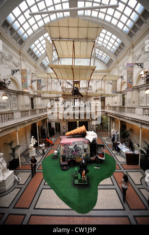 The 'Banksy Versus Bristol Museum' exhibition June 2009 - Riot ...