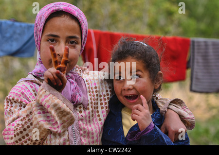 shy Berber girls in the Southern Atlas Mountains, Morocco Stock Photo