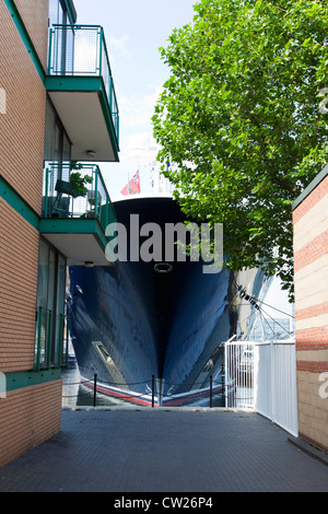 Paul Allen's yacht Octopus moored at Canary Wharf during the 2012 Summer Olympics in London Stock Photo