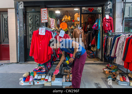 paris montmartre france abesses shopping alamy area french asian clothing man brasserie similar market verso recto caf