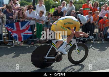 Michael Rogers racing in the London 2012 Olympic Mens Time Trial road cycling - crossing Kingston Bridge Stock Photo