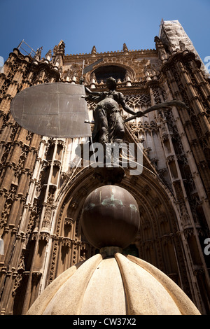 Seville, Andalusia, Spain, Europe. At the South door of the Cathedral of Saint Mary of the See is the statue of Giraldillo. Stock Photo