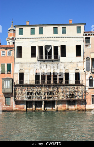 Ca' da Mosto palace in Venice, 13th century. Stock Photo