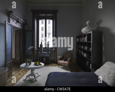 Bedroom with vintage furnitures in an italian apartment Stock Photo