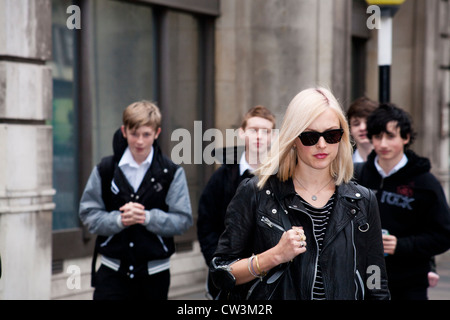 BBC Radio 1 DJ Fearne Cotton wears some diamond-patterned tights as she  leaves work with a male friend in London, UK. 5/12/10 Stock Photo - Alamy