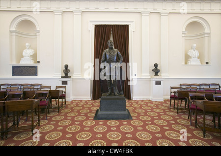 The bronze General Robert E. Lee by Rudulph Evans in Old Hall House Delegates Virginia State Capitol Richmond Virginia. statue Stock Photo