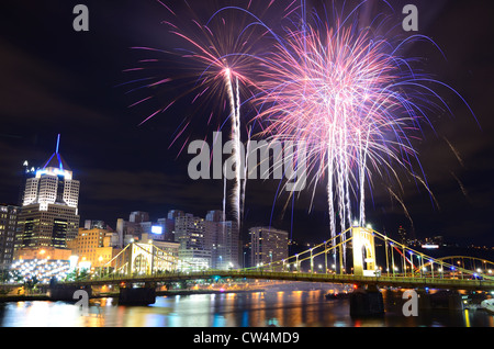 Fireworks on the Allegheny river in downtown Pittsburgh, Pennsylvania, USA. Stock Photo