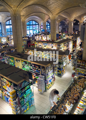 Food Emporium market at the Queensboro bridge Stock Photo