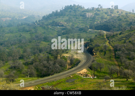 The Tehachapi Train Loop near Tehachapi California historic location Southern Pacific Railroad where freight trains gain 77 Stock Photo