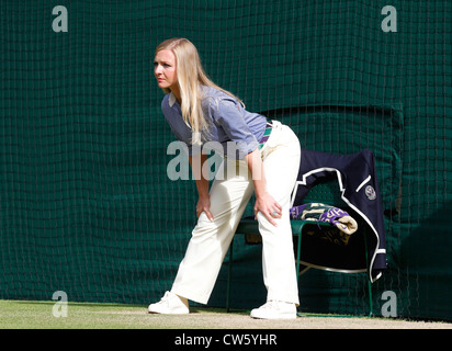 Wimbledon female line judge at Wimbledon Championships 2017, London ...