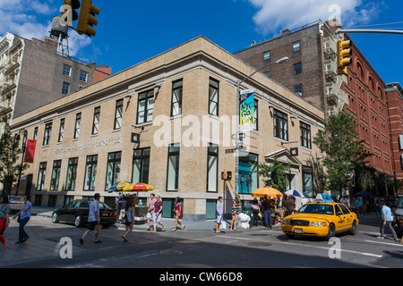 Outside of a newly renovated Apple retail store - Soho, New York City Stock Photo