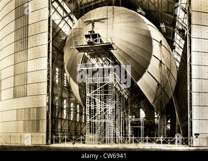 Under construction, the Zeppelin LZ 129 Hindenburg framework Stock ...