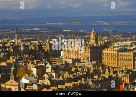 view over Edinburgh city centre from Salisbury Crags, United Kingdom, Scotland, Edinburgh Stock Photo