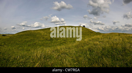 Adam's Grave Neolithic long barrow on the Pewsey Downs, Wiltshire, UK Stock Photo