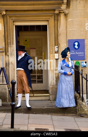 Jane Austin Centre in Gay Street Bath Somerset . Characters one real one a mannequin in period dress Stock Photo