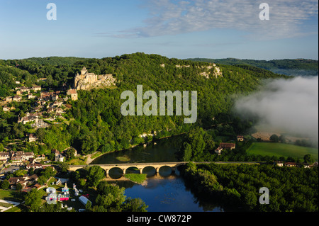 Elevated view from the Château de Castelnaud and the Dordogne river, Dordogne, Aquitaine, France Stock Photo