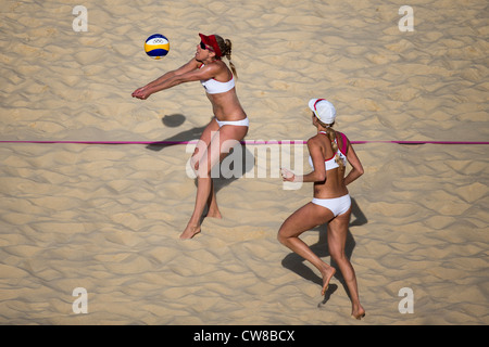 April Ross -L- and Jennifer Kessy (USA) competing in Beach Volleyball at the Olympic Summer Games, London 2012 Stock Photo