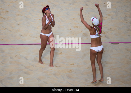 April Ross -L- and Jennifer Kessy (USA) competing in Beach Volleyball at the Olympic Summer Games, London 2012 Stock Photo