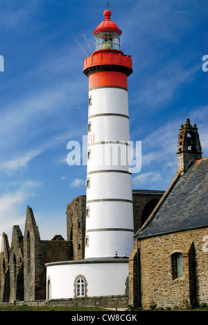 Top of Saint Mathieu lighthouse and the abbey Stock Photo - Alamy