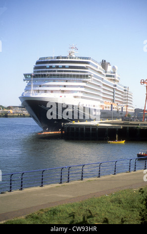 86273tonnes Holland-American-Line cruise ship 'Euro-dam' upon the river Tyne at commissioners Wharf in Northern England. Stock Photo