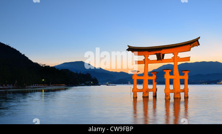 The Itsukushima 'Floating' Torii Gate off the coast of the island of Miyajima, Japan Stock Photo