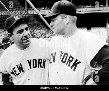 Vintage 1964 newest NY Yankees Team Pennant with Team Photo, Entire New York Yankees team, includes Roger Maris, Mickey Mantle, Yogi Berra