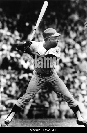 Hall of Fame baseball player Hank Aaron with the Milwaukee Braves in the  1950s and 1960s Stock Photo - Alamy