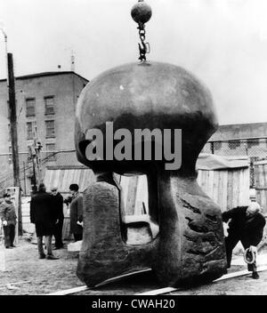 Henry Moore (far right), examining his work 'Nuclear Energy', on the University of Chicago campus, Illinois, 1967.. Courtesy: Stock Photo