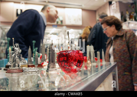 New York, in a souvenir merchandise Business Stock Photo