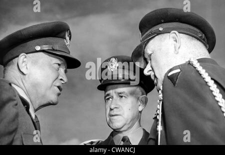 General Omar N. Bradley (ctr) with, General Dwight D. Eisenhower(left), and Brig. General Joseph O'Hare, 1951  , 1951. Stock Photo